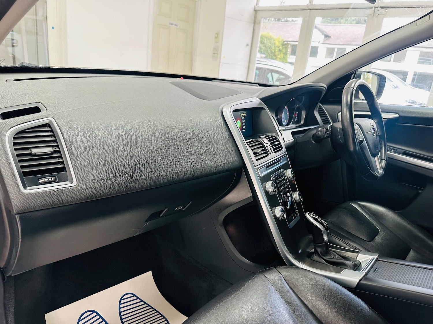 Used Volvo XC60 2015 for sale - 76349894: Photo 21