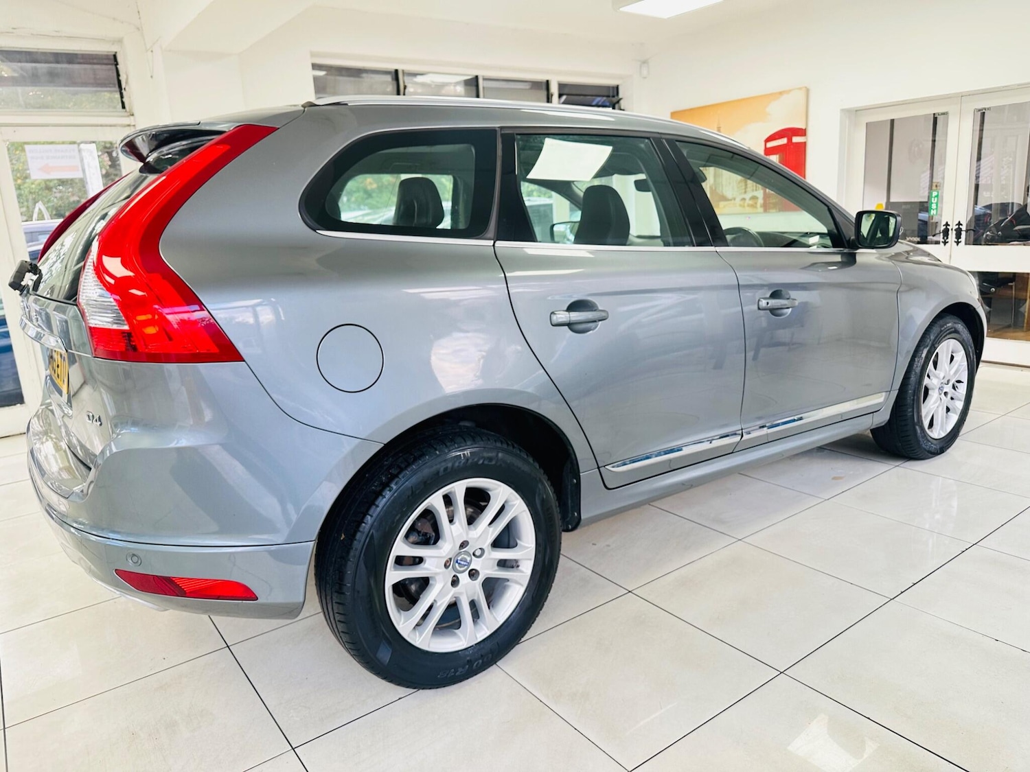 Used Volvo XC60 2015 for sale - 76349894: Photo 26