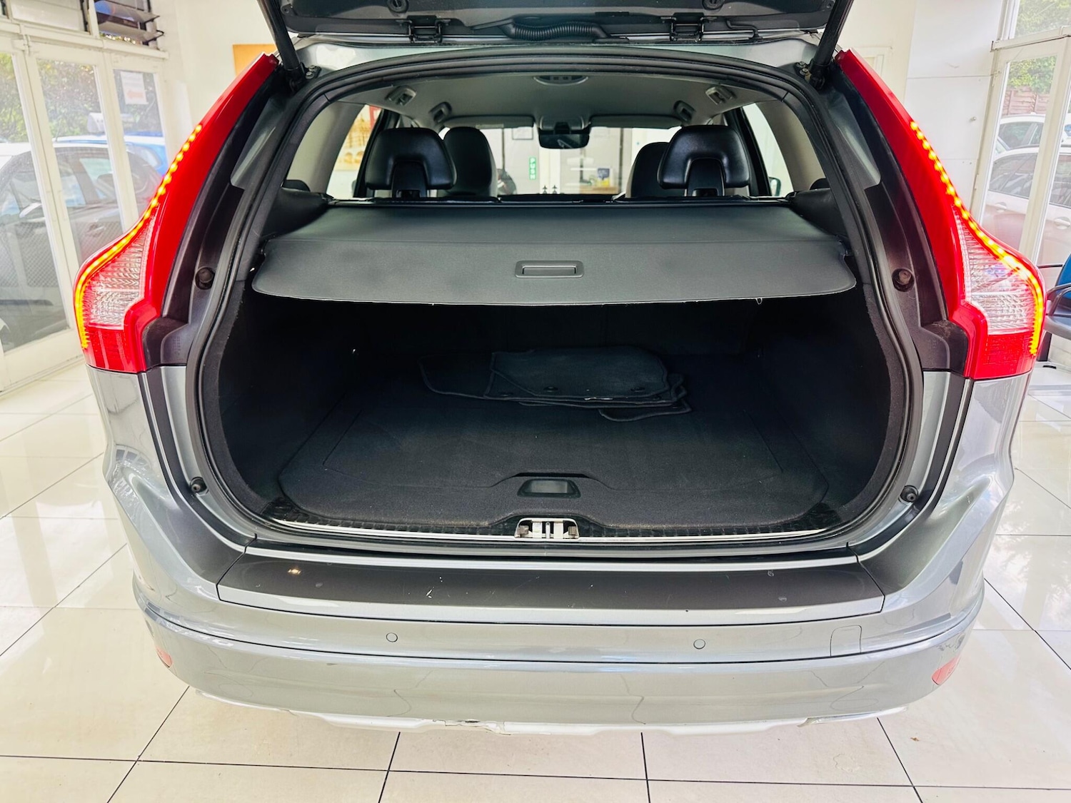 Used Volvo XC60 2015 for sale - 76349894: Photo 38