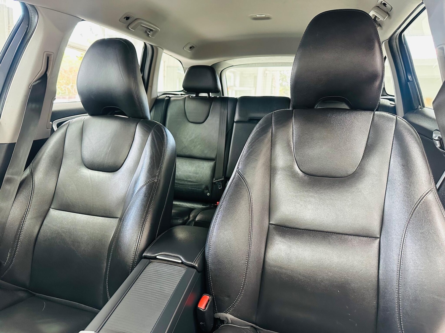 Used Volvo XC60 2015 for sale - 76349894: Photo 9