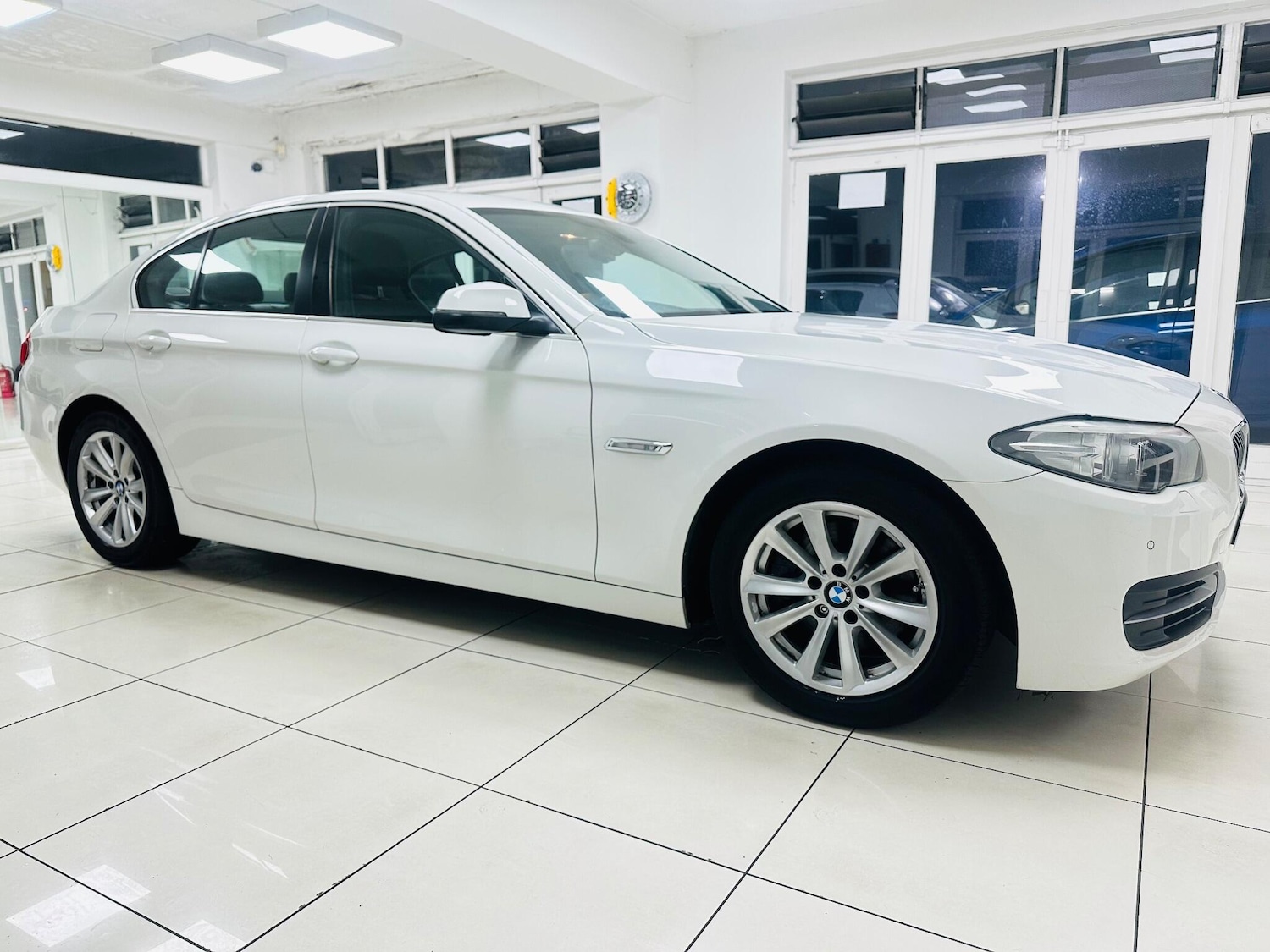 Used BMW 5 Series 2015 for sale - 76926073: Photo 2