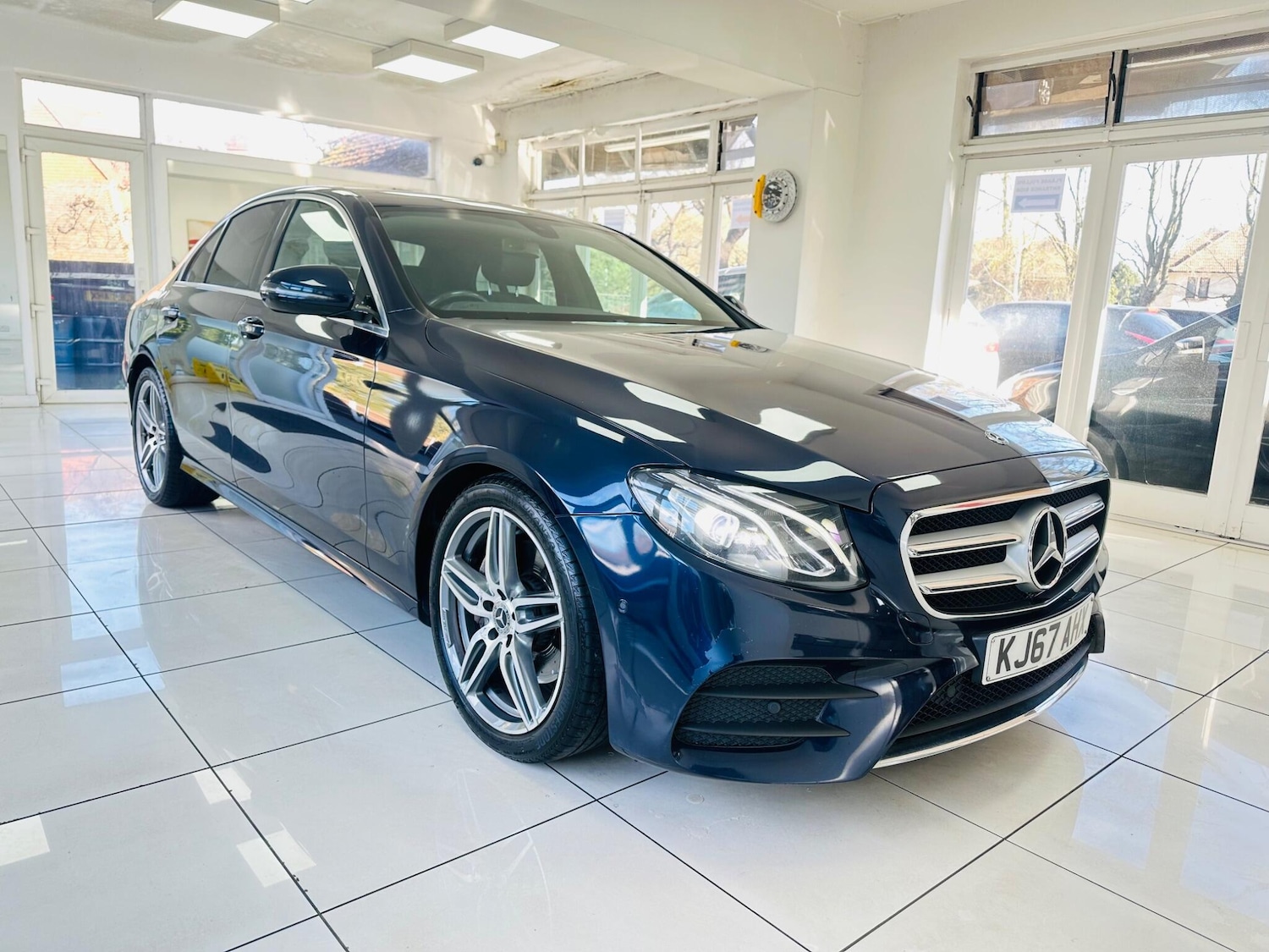 Used Mercedes-Benz E Class 2018 for sale - 78147744: Photo 1