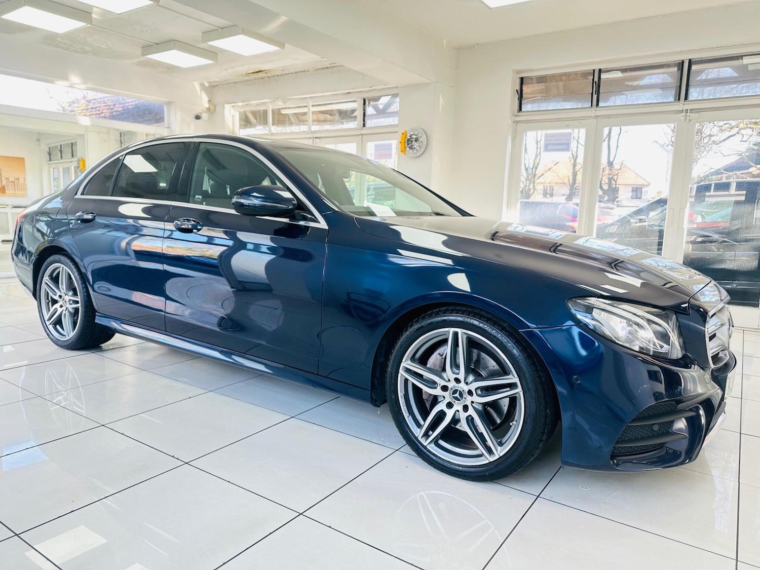 Used Mercedes-Benz E Class 2018 for sale - 78147744: Photo 2
