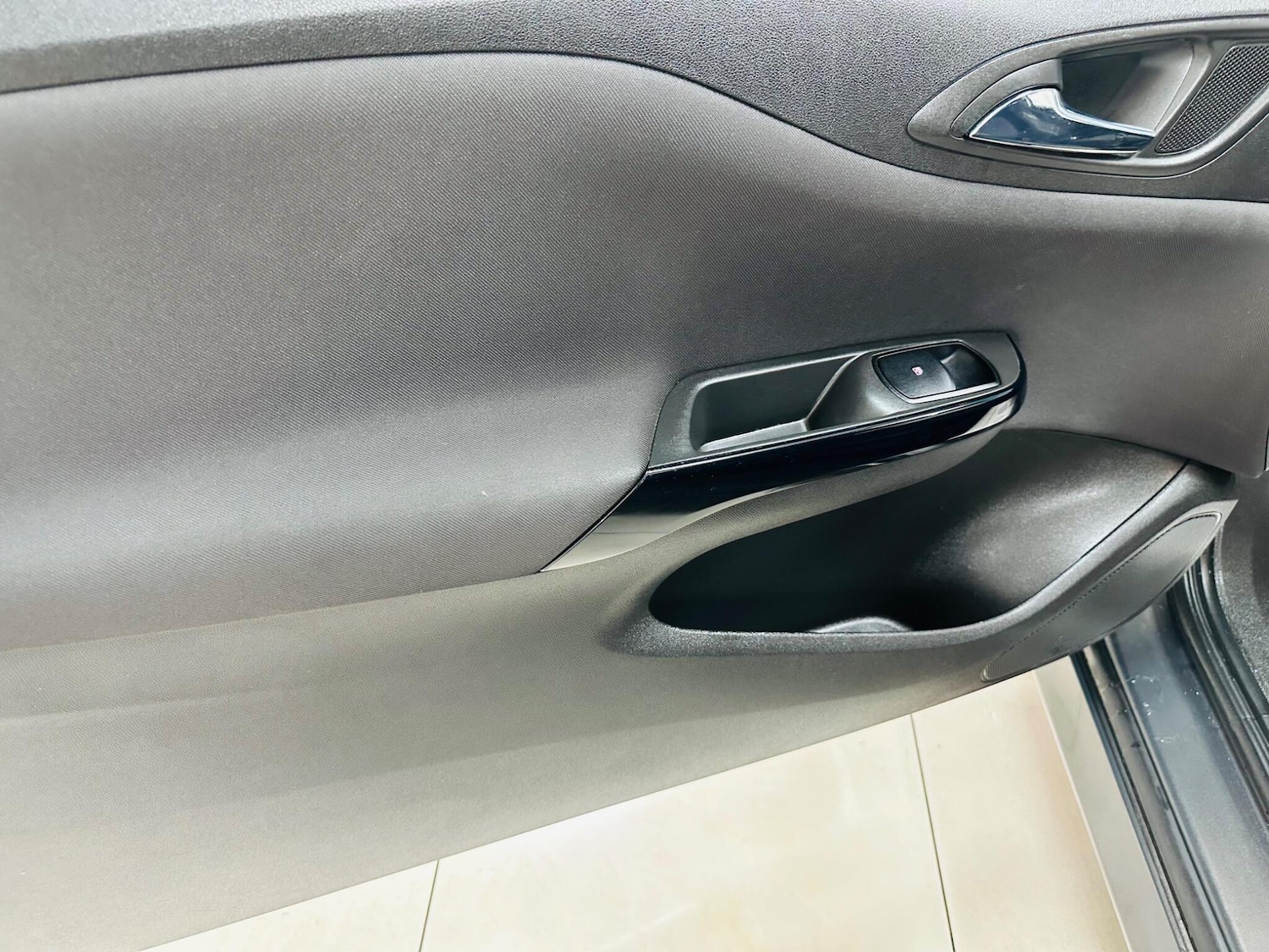 Used Vauxhall Corsa 2015 for sale - 76511937: Photo 34