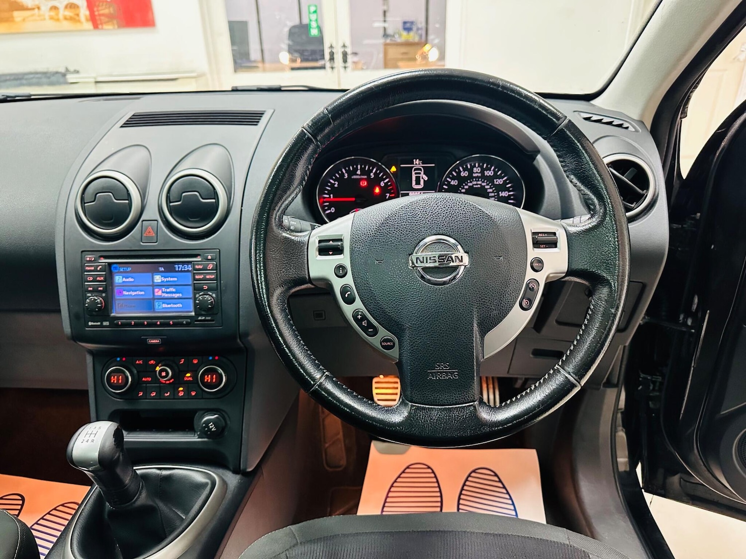 Used Nissan Qashqai 2012 for sale - 76727429: Photo 17