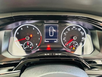 Used Volkswagen Polo 2018 for sale - 78853990: Photo
