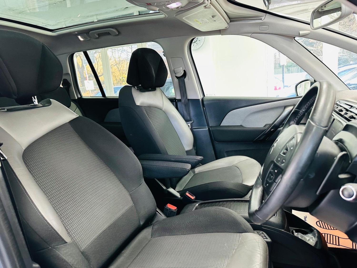 Used Citroen Grand C4 Picasso 2017 for sale - 77893027: Photo 25