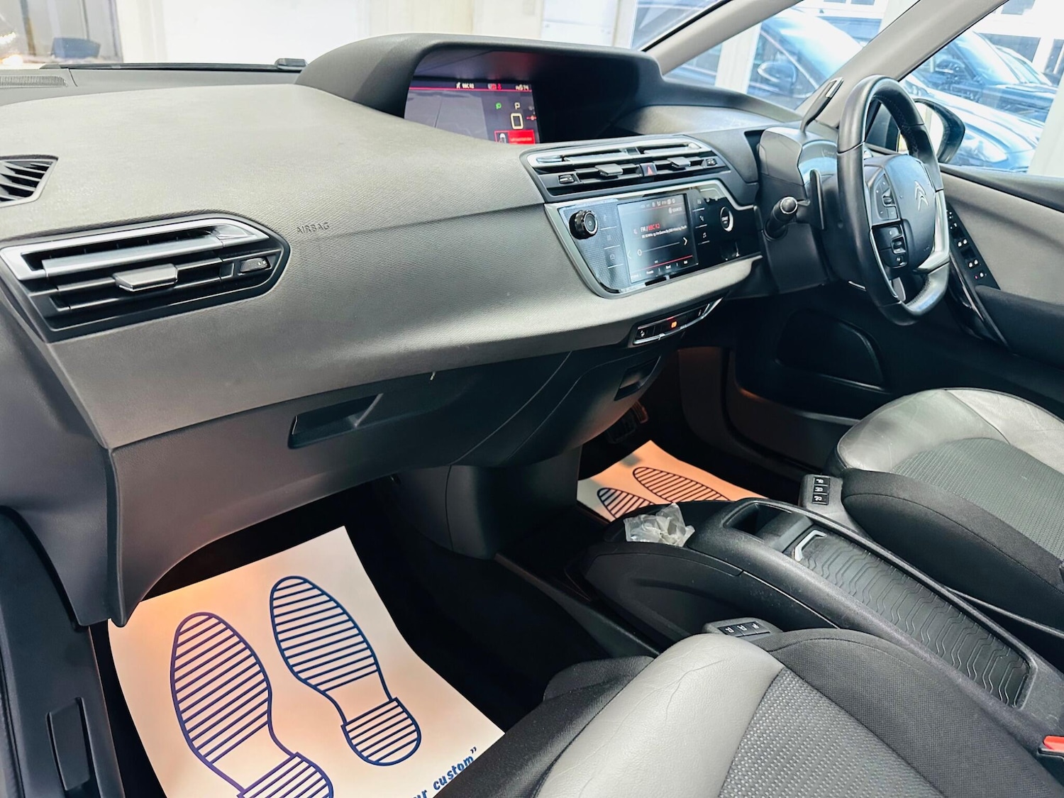 Used Citroen Grand C4 Picasso 2017 for sale - 77893027: Photo 32