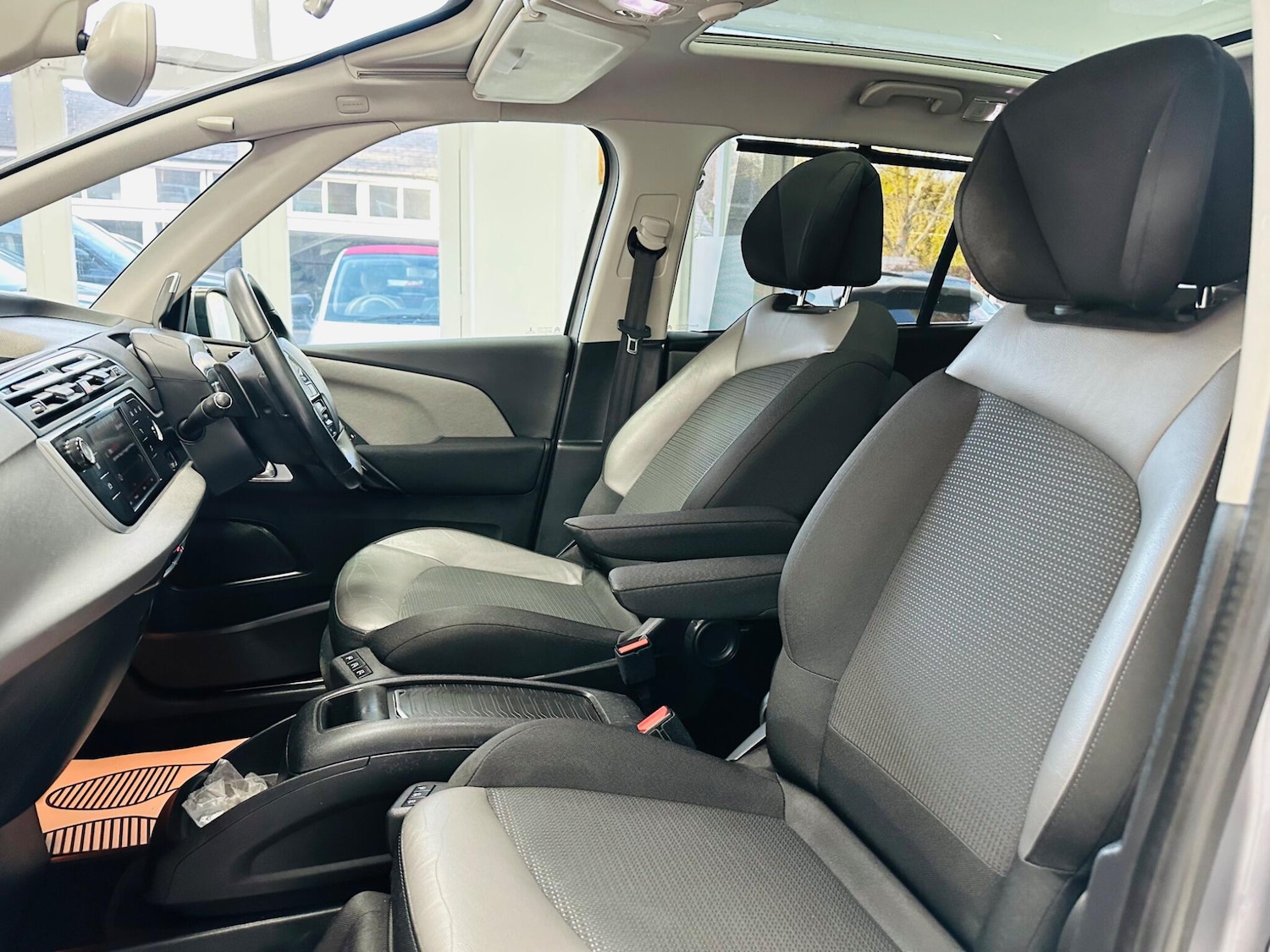 Used Citroen Grand C4 Picasso 2017 for sale - 77893027: Photo 36