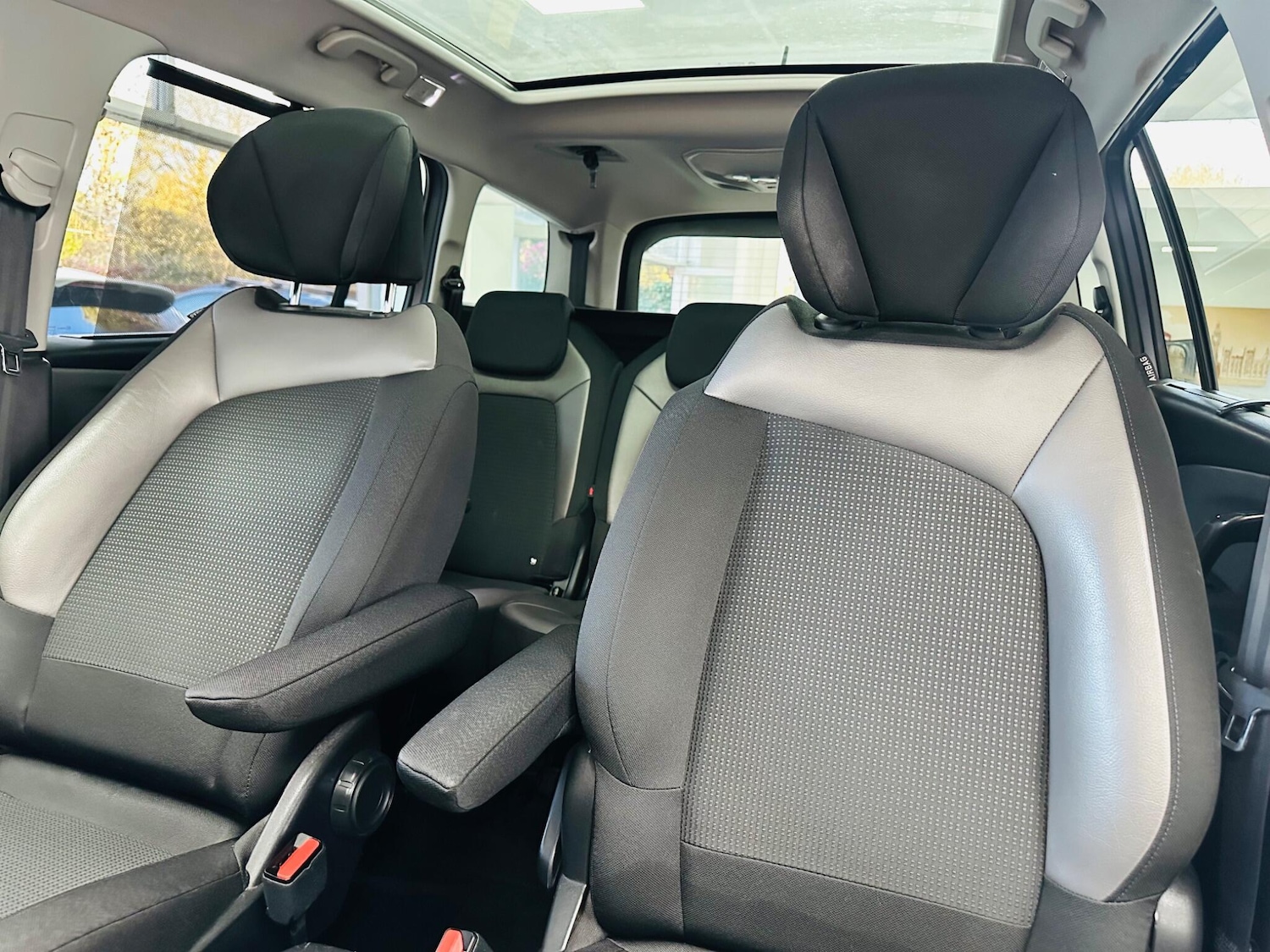 Used Citroen Grand C4 Picasso 2017 for sale - 77893027: Photo 9