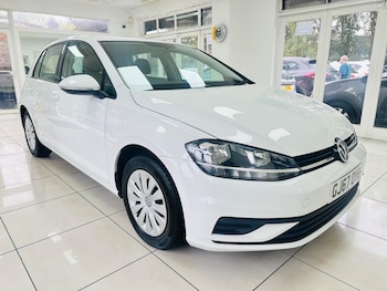 Volkswagen - Golf