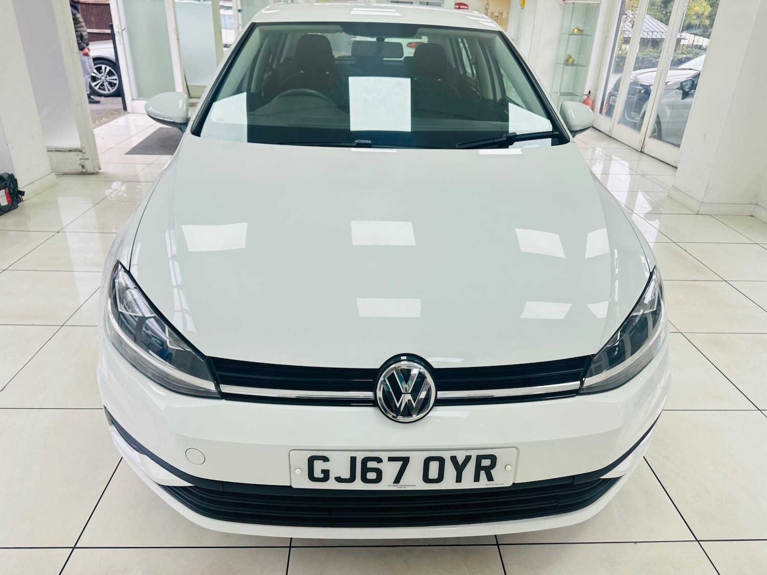 Used Volkswagen Golf 2017 for sale - 76314677: Photo 2