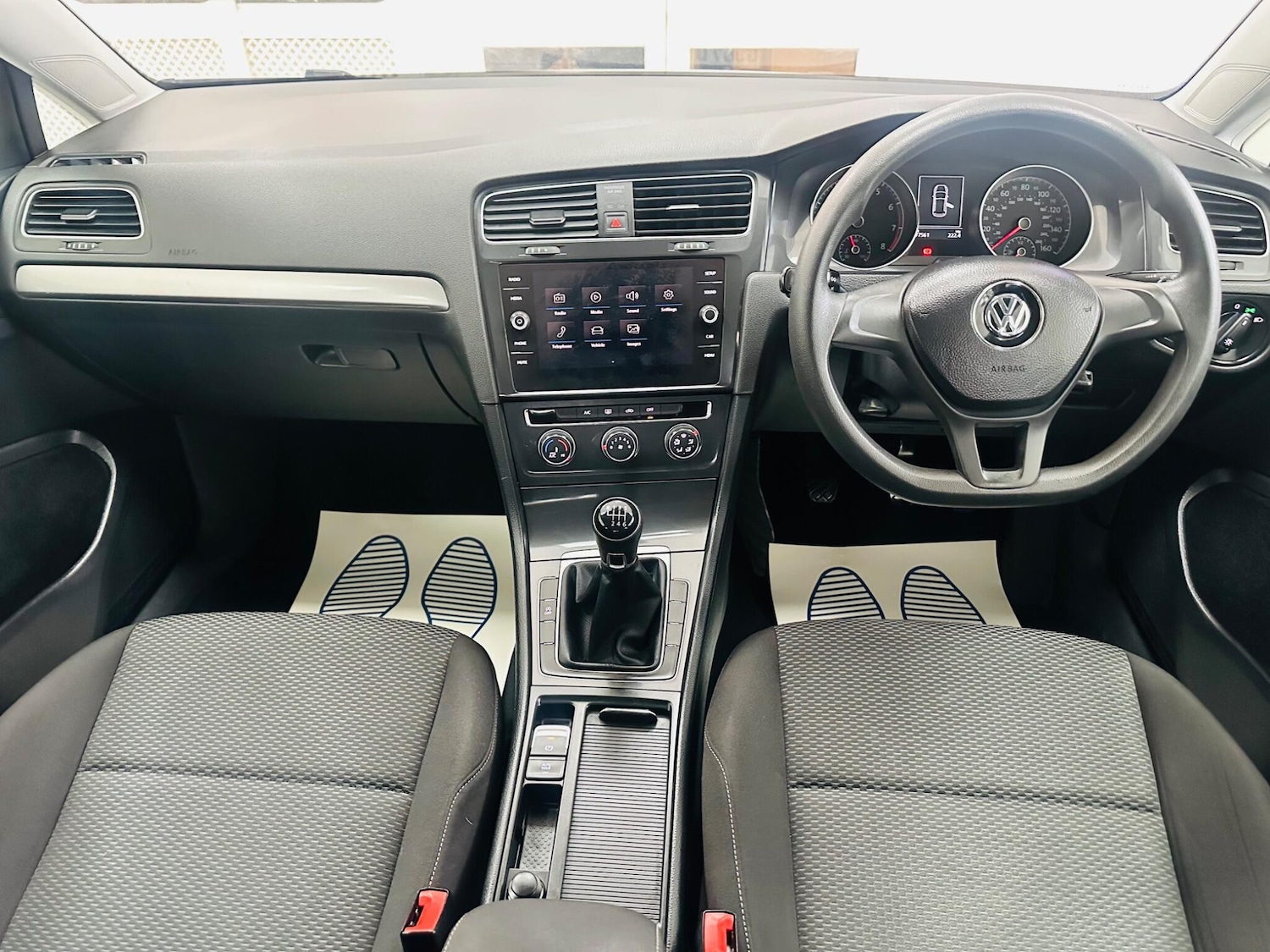 Used Volkswagen Golf 2017 for sale - 76314677: Photo 3