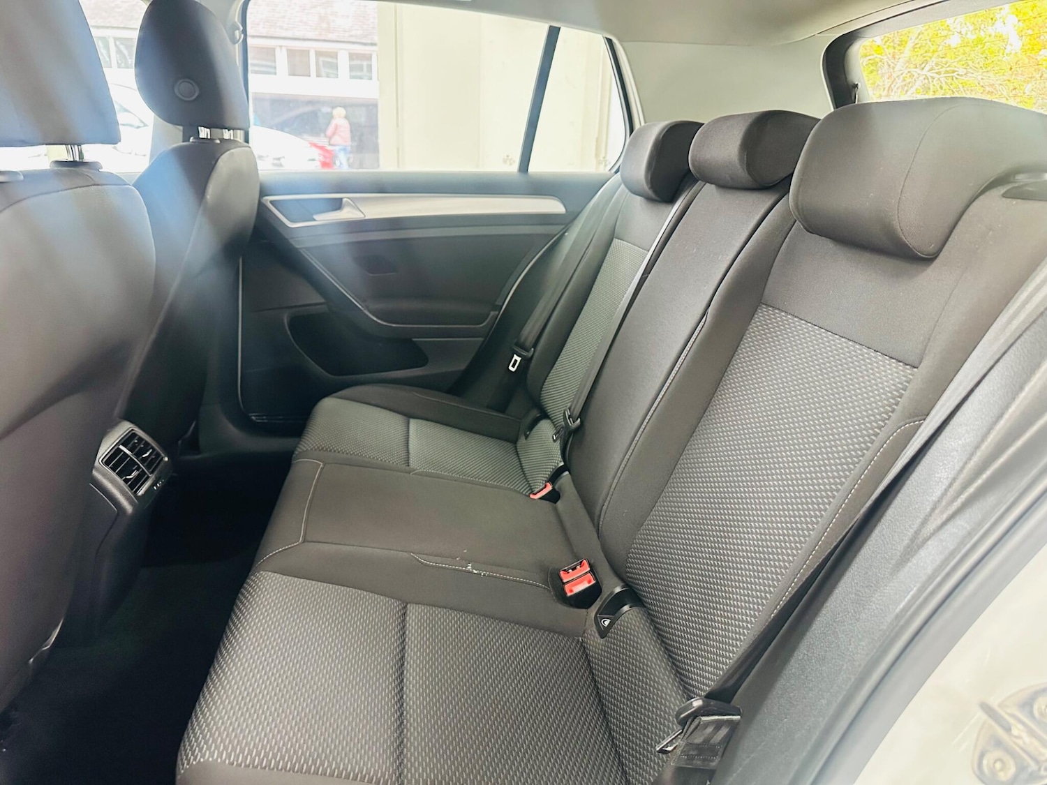 Used Volkswagen Golf 2017 for sale - 76314677: Photo 31