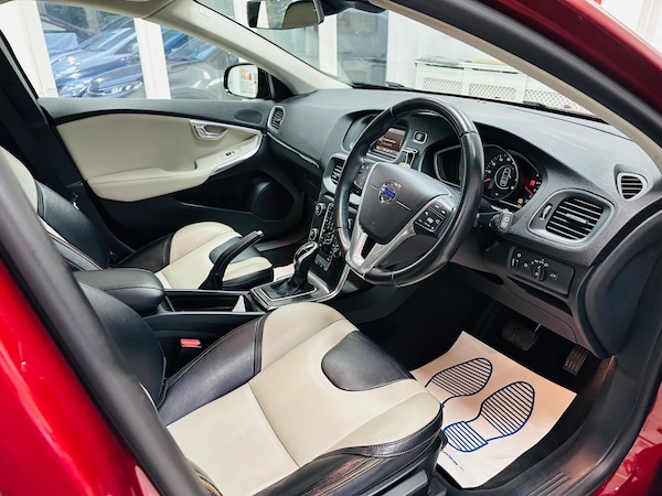 Used Volvo V40 Cross Country 2015 for sale - 76259831: Photo 11