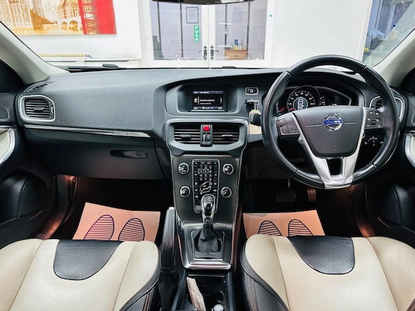 Used Volvo V40 Cross Country 2015 for sale - 76259831: Photo 17