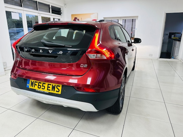 Used Volvo V40 Cross Country 2015 for sale - 76259831: Photo 38