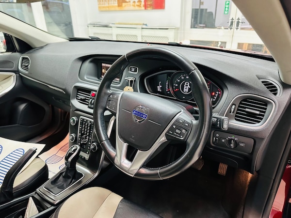 Used Volvo V40 Cross Country 2015 for sale - 76259831: Photo 9
