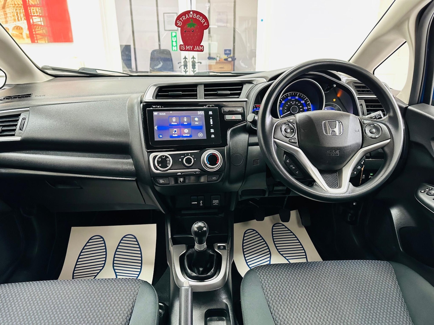 Used Honda Jazz 2018 for sale - 76989241: Photo 3