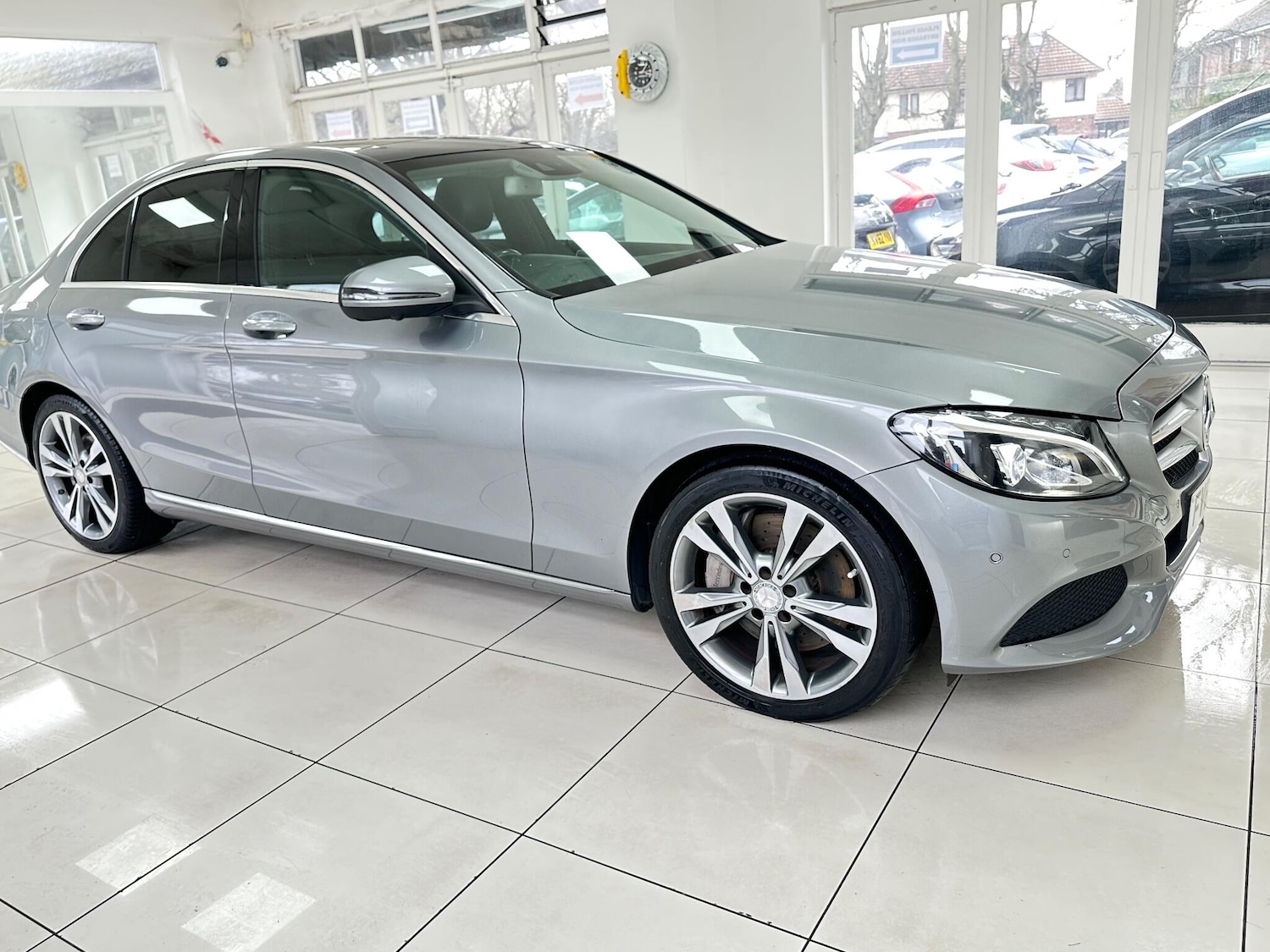 Used Mercedes-Benz C Class for sale - 77242813: Photo 2