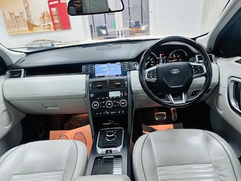 Used Land Rover Discovery Sport 2017 for sale - 78833870: Photo