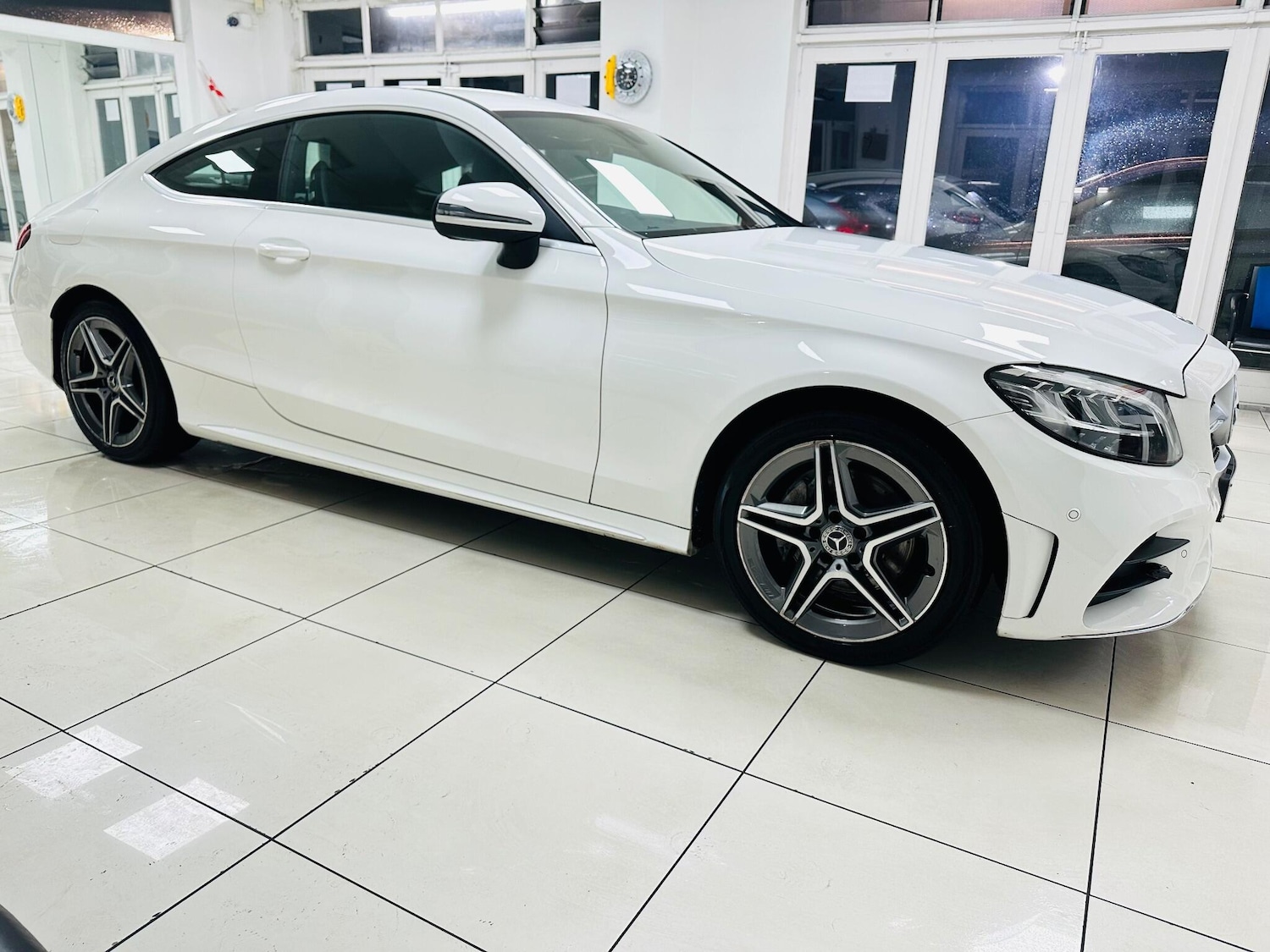 Used Mercedes-Benz C Class for sale - 77215077: Photo 2