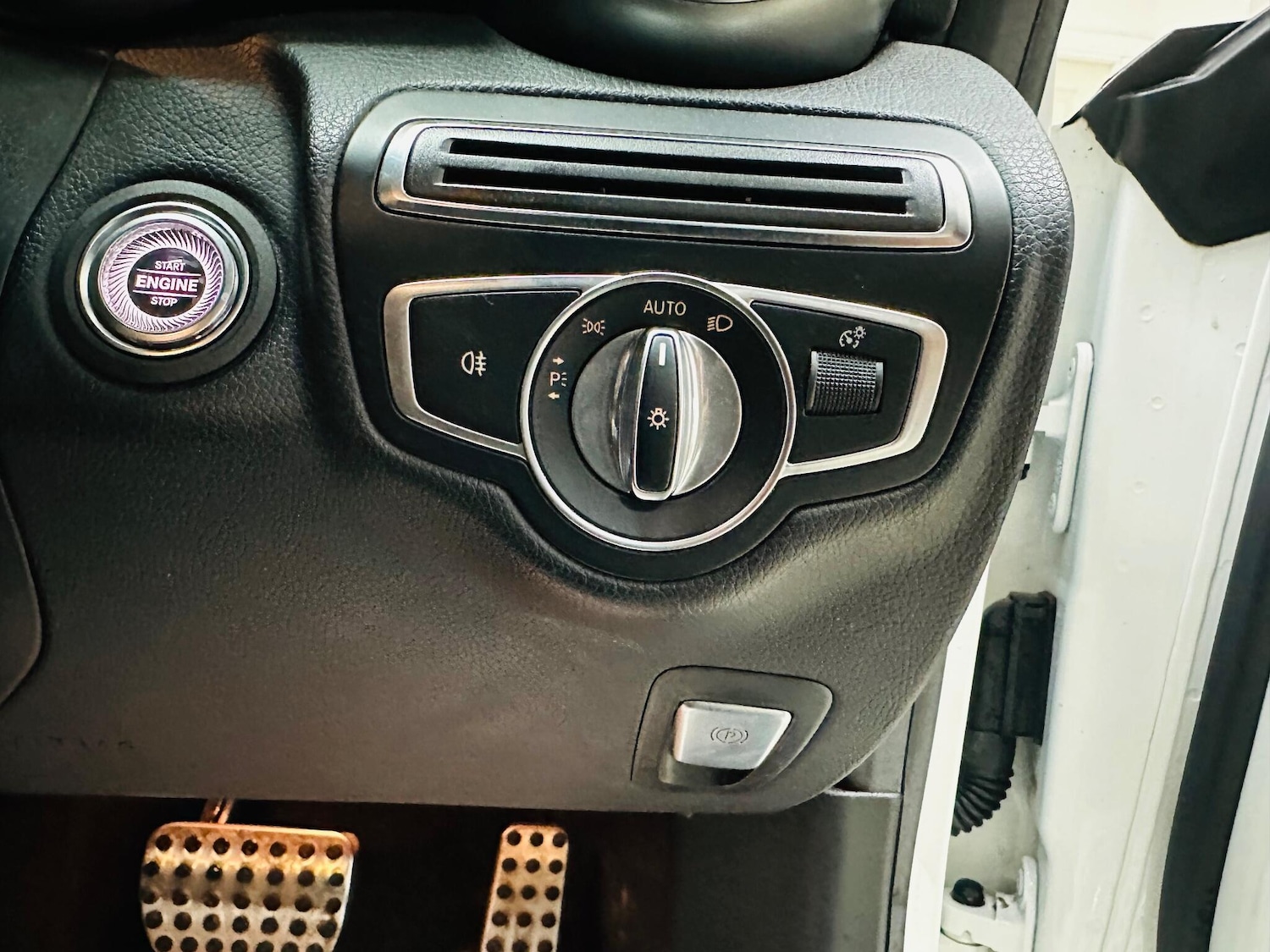 Used Mercedes-Benz C Class for sale - 77215077: Photo 31