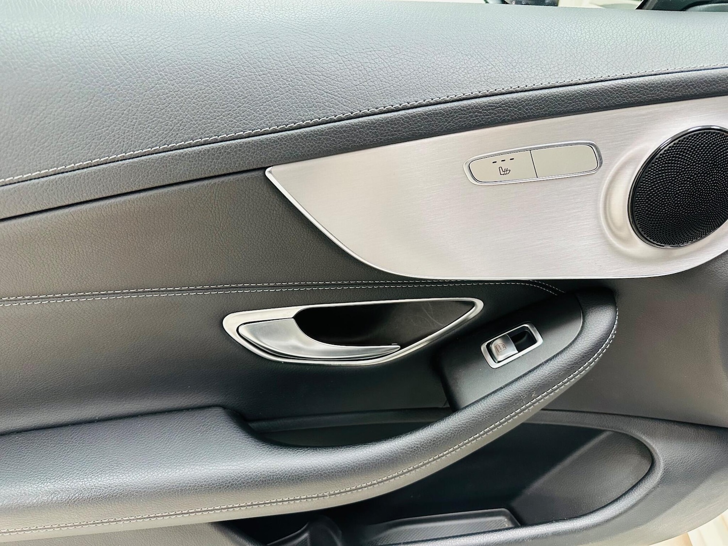 Used Mercedes-Benz C Class for sale - 77215077: Photo 40