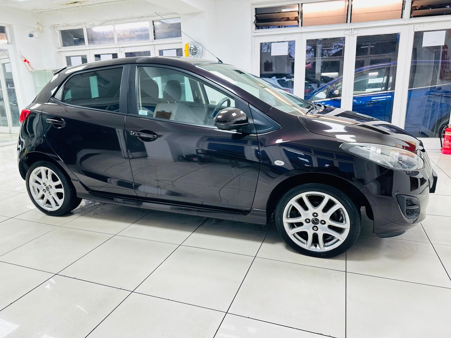 Used Mazda Mazda2 2013 for sale - 76752775: Photo 10