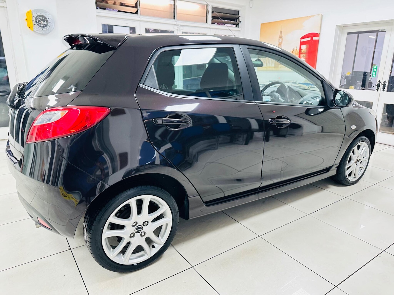 Used Mazda Mazda2 2013 for sale - 76752775: Photo 14