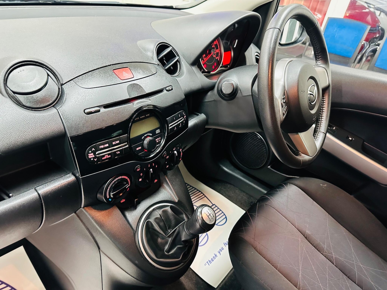 Used Mazda Mazda2 2013 for sale - 76752775: Photo 24