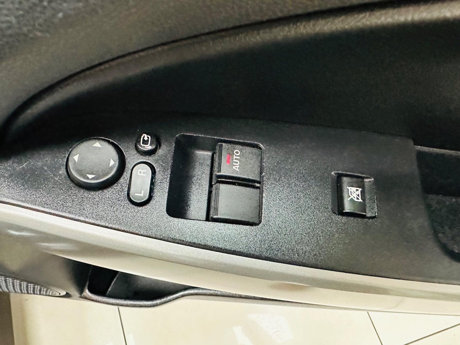 Used Mazda Mazda2 2013 for sale - 76752775: Photo 30