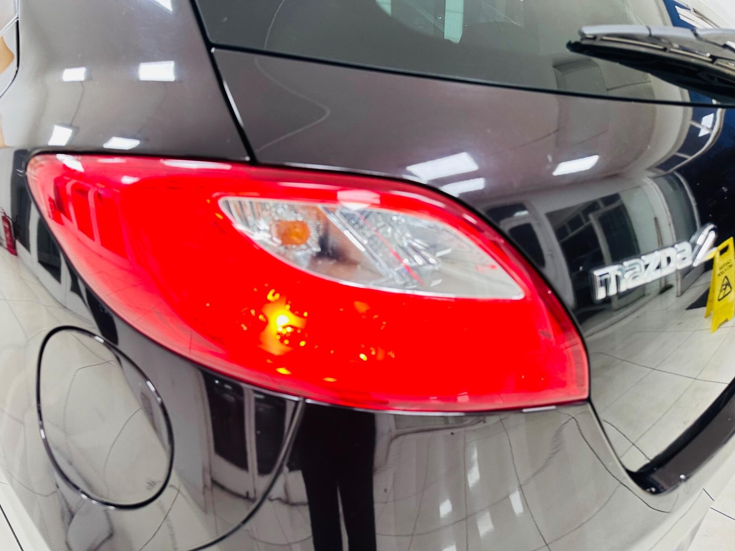 Used Mazda Mazda2 2013 for sale - 76752775: Photo 40