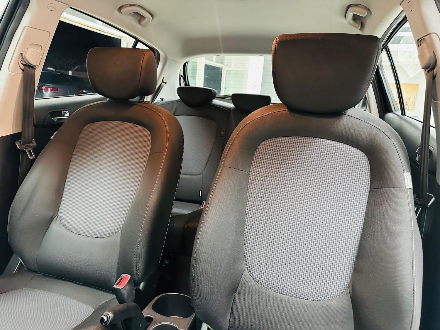 Used Hyundai i20 2014 for sale - 76976094: Photo 8