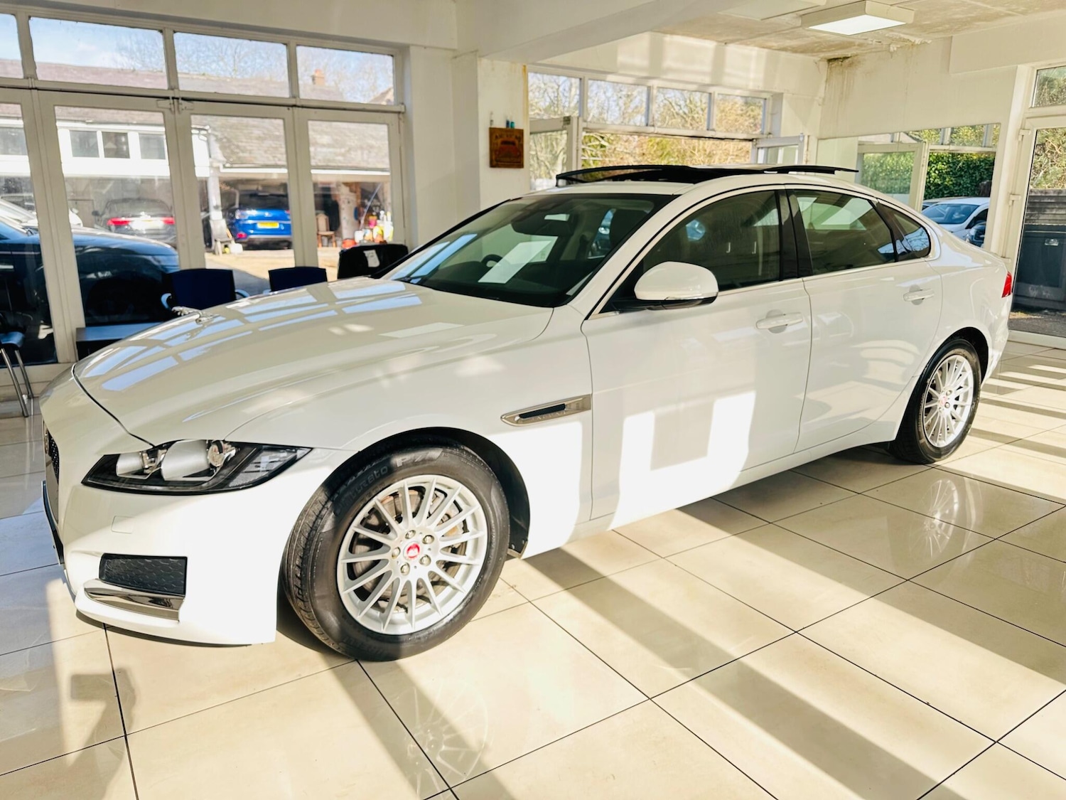 Used Jaguar XF 2016 for sale - 77670428: Photo 18