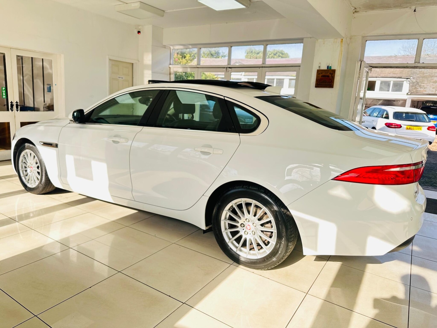Used Jaguar XF 2016 for sale - 77670428: Photo 24