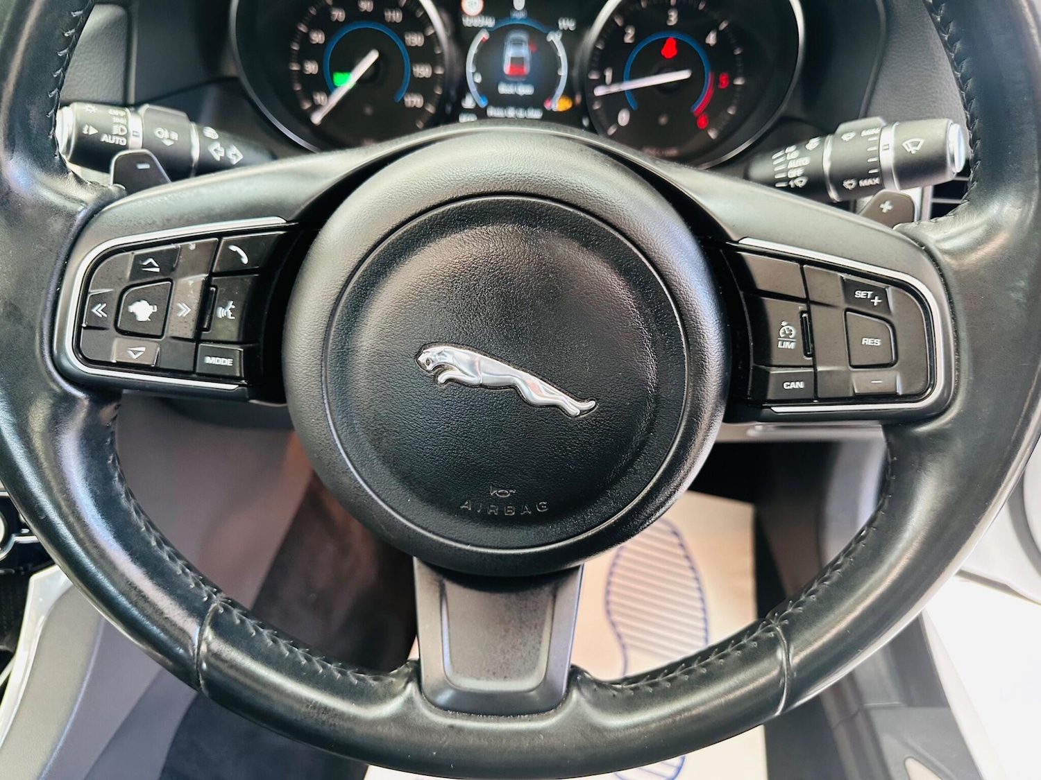 Used Jaguar XF 2016 for sale - 77670428: Photo 25