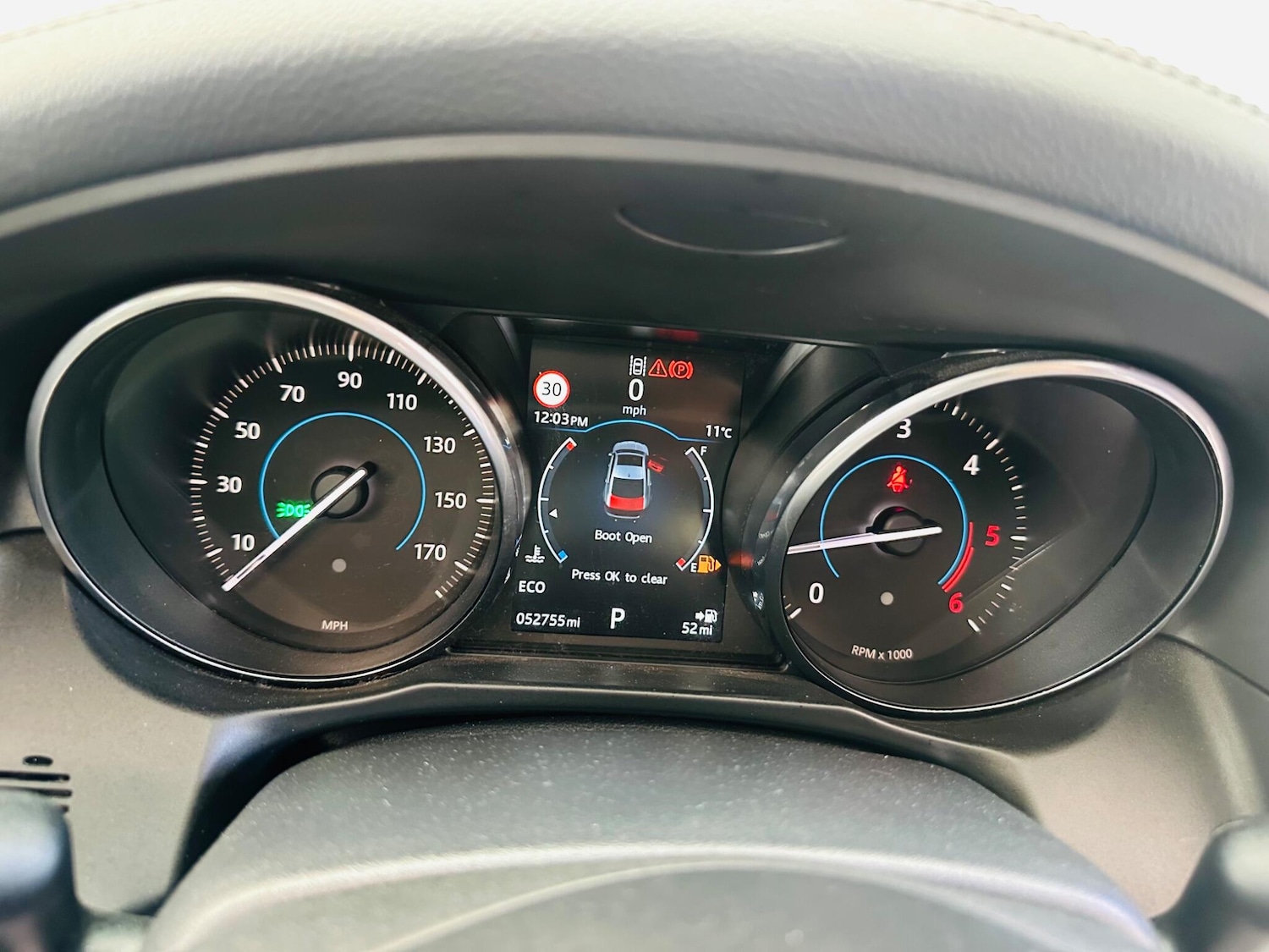 Used Jaguar XF 2016 for sale - 77670428: Photo 4