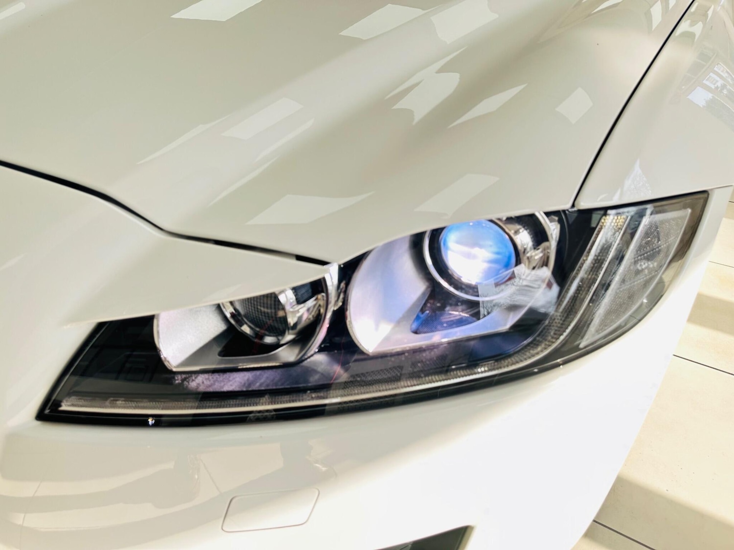 Used Jaguar XF 2016 for sale - 77670428: Photo 41