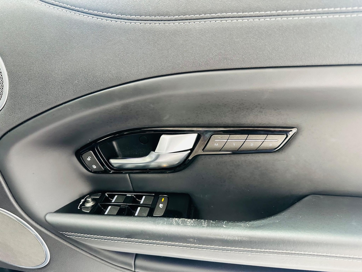 Used Land Rover Range Rover Evoque 2016 for sale - 77993501: Photo 24