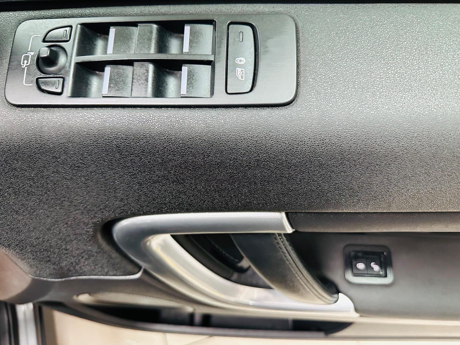 Used Land Rover Discovery Sport 2016 for sale - 76855626: Photo 19