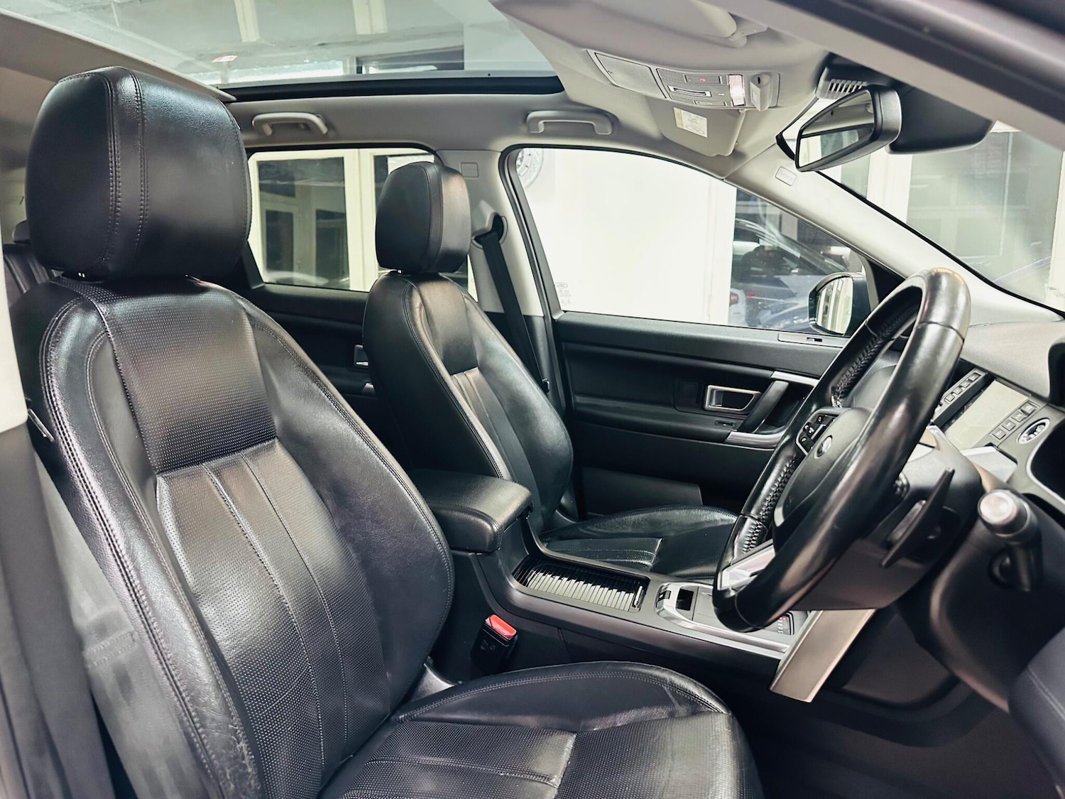 Used Land Rover Discovery Sport 2016 for sale - 76855626: Photo 23