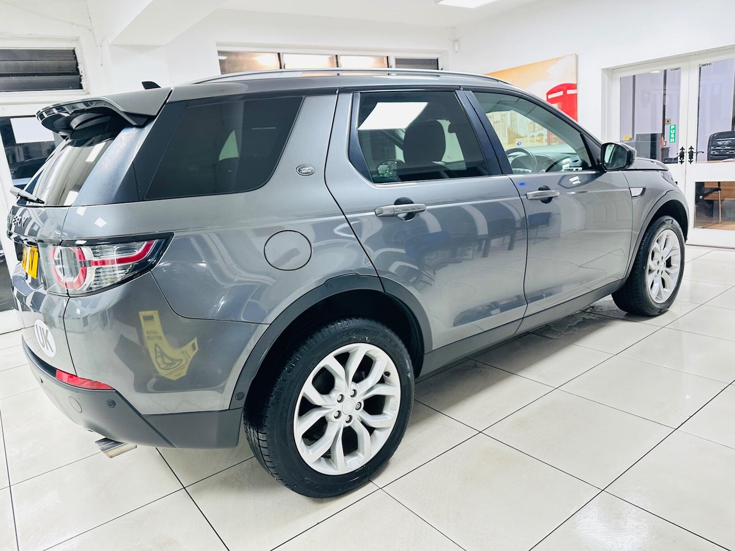 Used Land Rover Discovery Sport 2016 for sale - 76855626: Photo 24