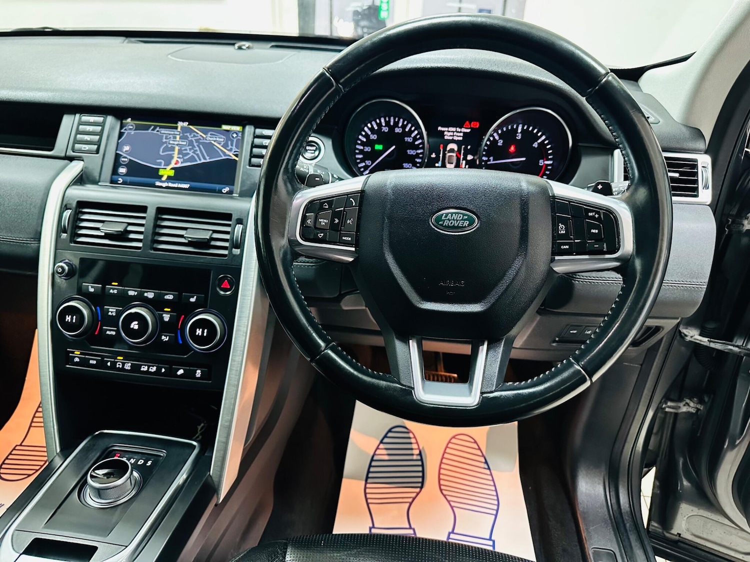 Used Land Rover Discovery Sport 2016 for sale - 76855626: Photo 3