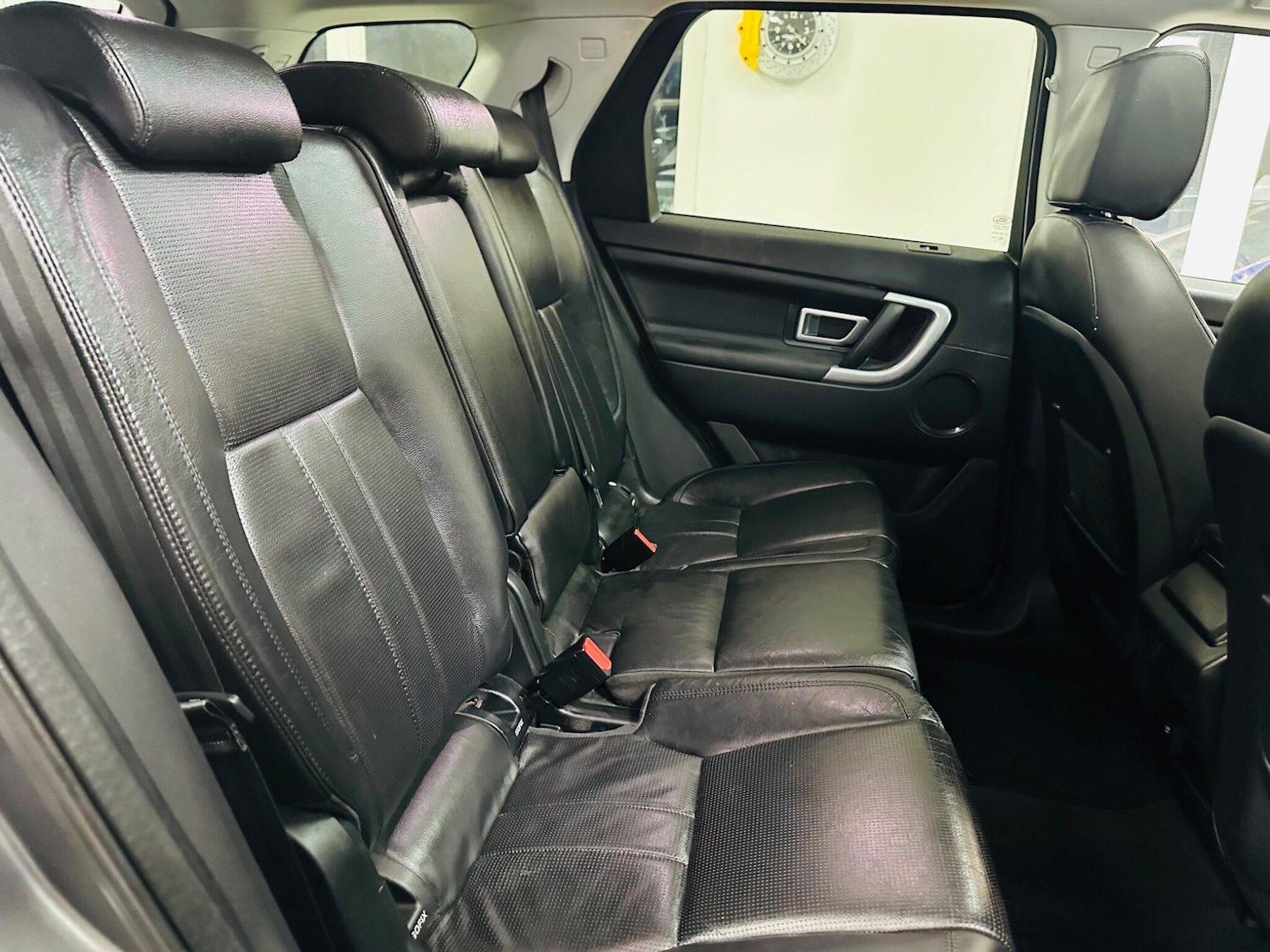 Used Land Rover Discovery Sport 2016 for sale - 76855626: Photo 31