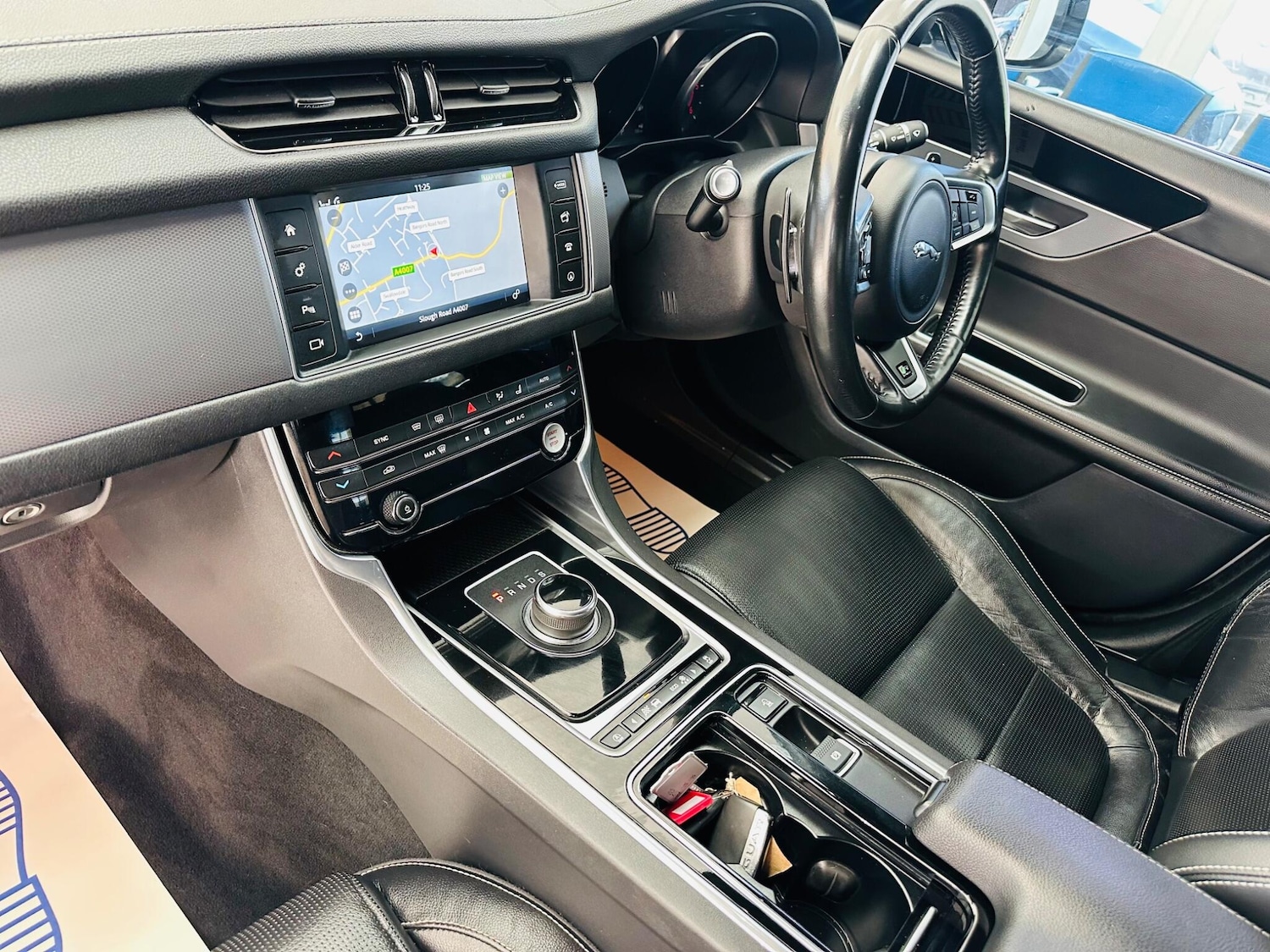 Used Jaguar XF 2017 for sale - 78171279: Photo 36