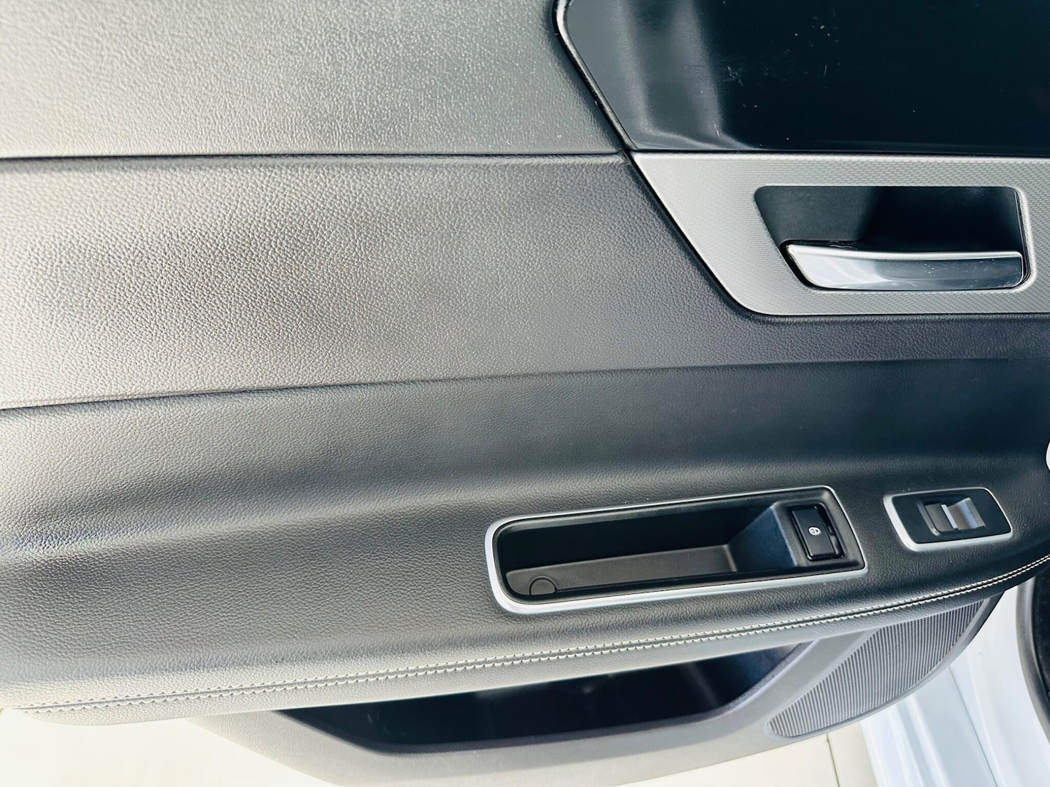 Used Jaguar XF 2017 for sale - 78171279: Photo 46