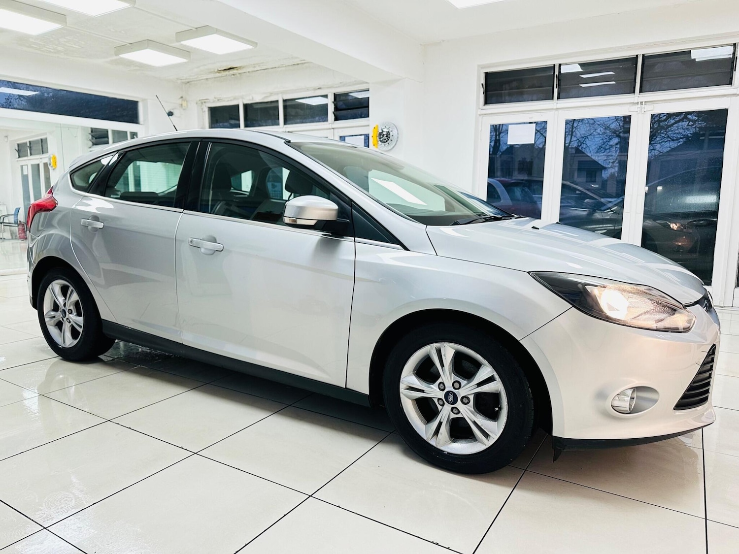 Used Ford Focus for sale - 77511245: Photo 2
