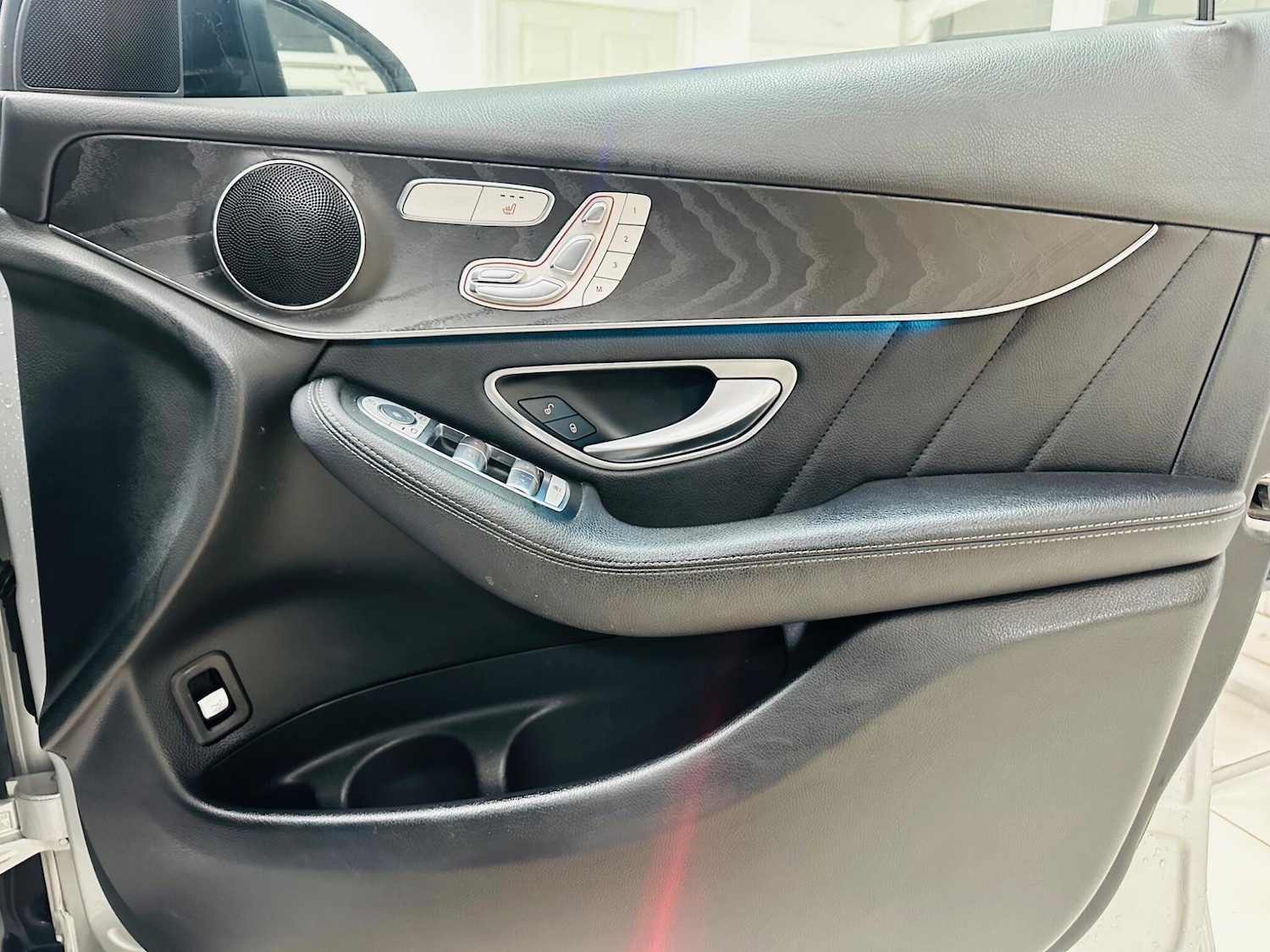 Used Mercedes-Benz GLC 2018 for sale - 77358894: Photo 23