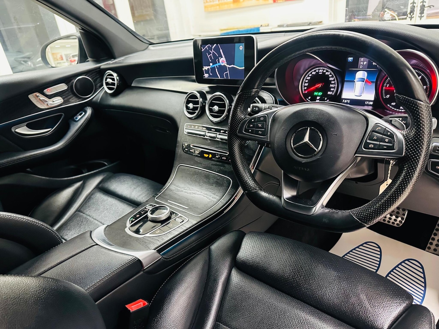 Used Mercedes-Benz GLC 2018 for sale - 77358894: Photo 31
